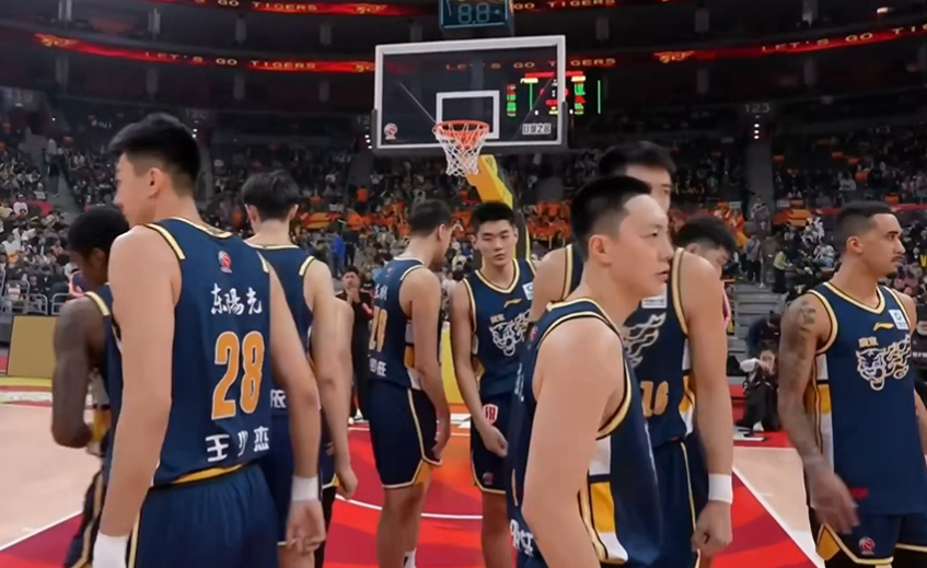 世界杯高清赛事直播app下载官方入口-CBA疯狂一夜：广东遭上海双杀，前总冠军23连败，最新积分榜如下