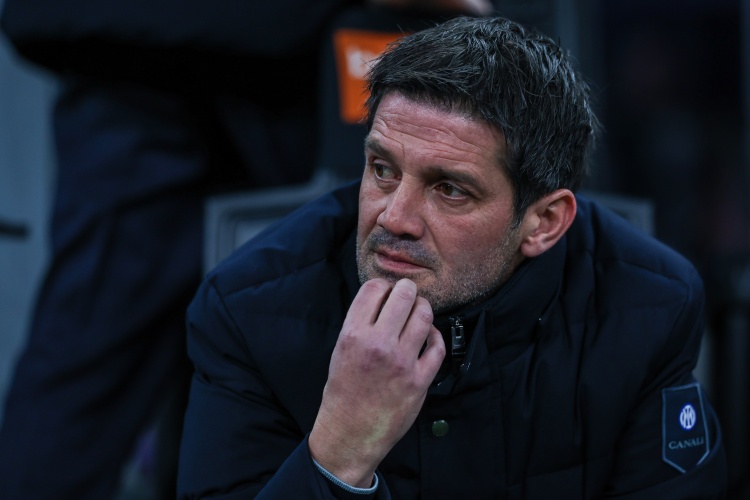 世界杯高清赛事直播app下载官方入口-记者:齐沃第35分钟将恩里克换下是卡佩罗式举动,他想警示球队