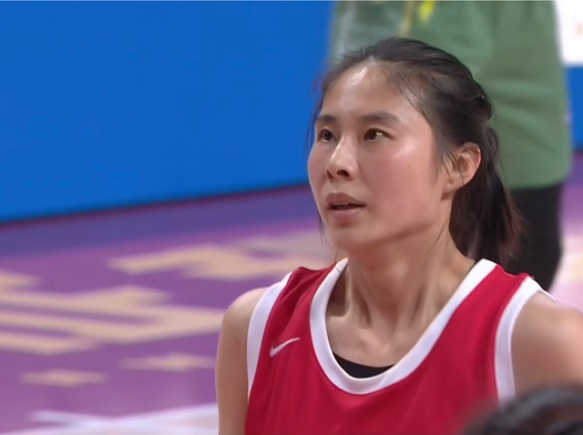 世界杯比赛在线观看平台-王思雨打出巅峰级表现！31岁王思雨替补出战，砍下全场最高的21分